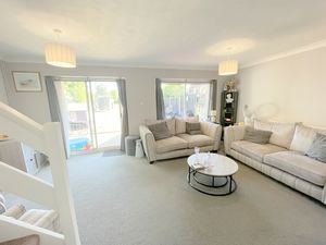 Hastings Place- click for photo gallery